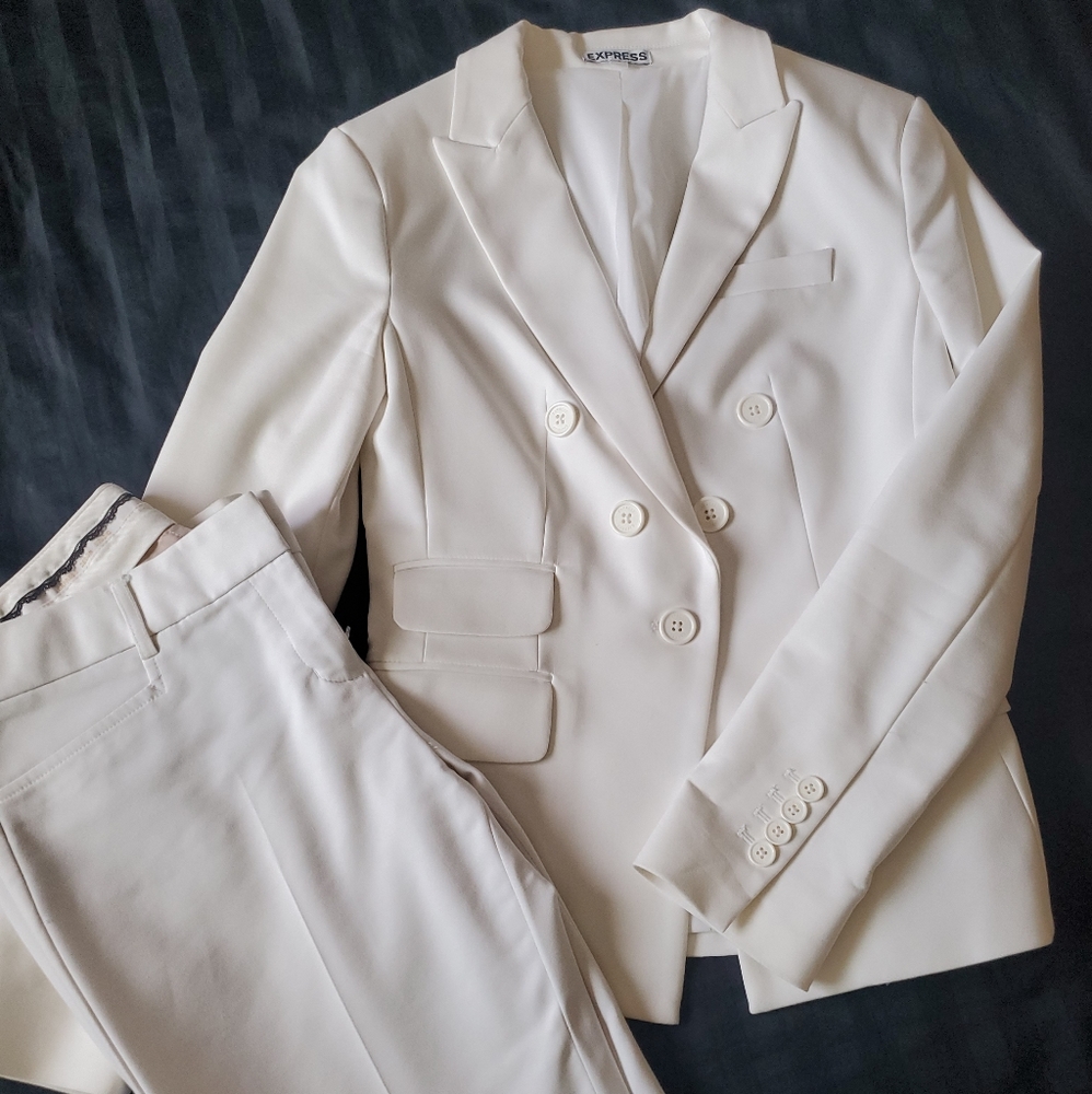 Express White Suit Set